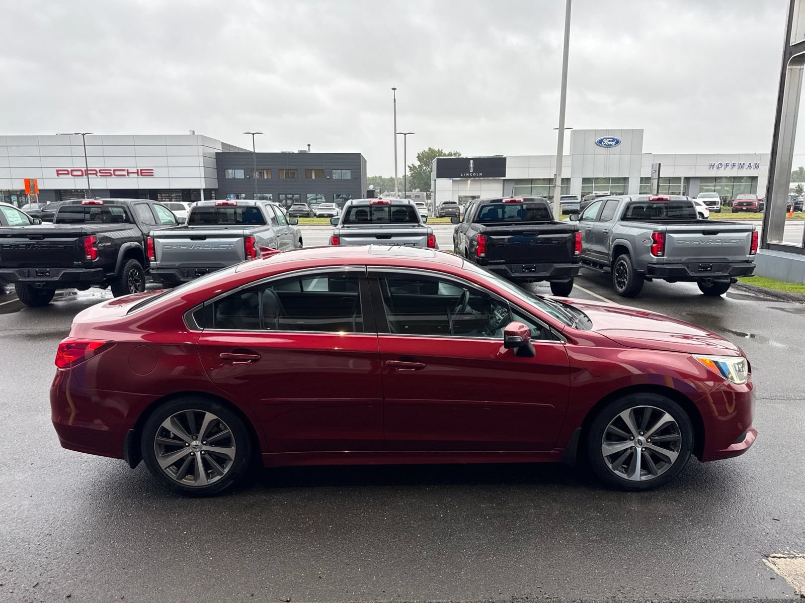 Used 2017 Subaru Legacy 3.6R Limited AWD/4WD image 5