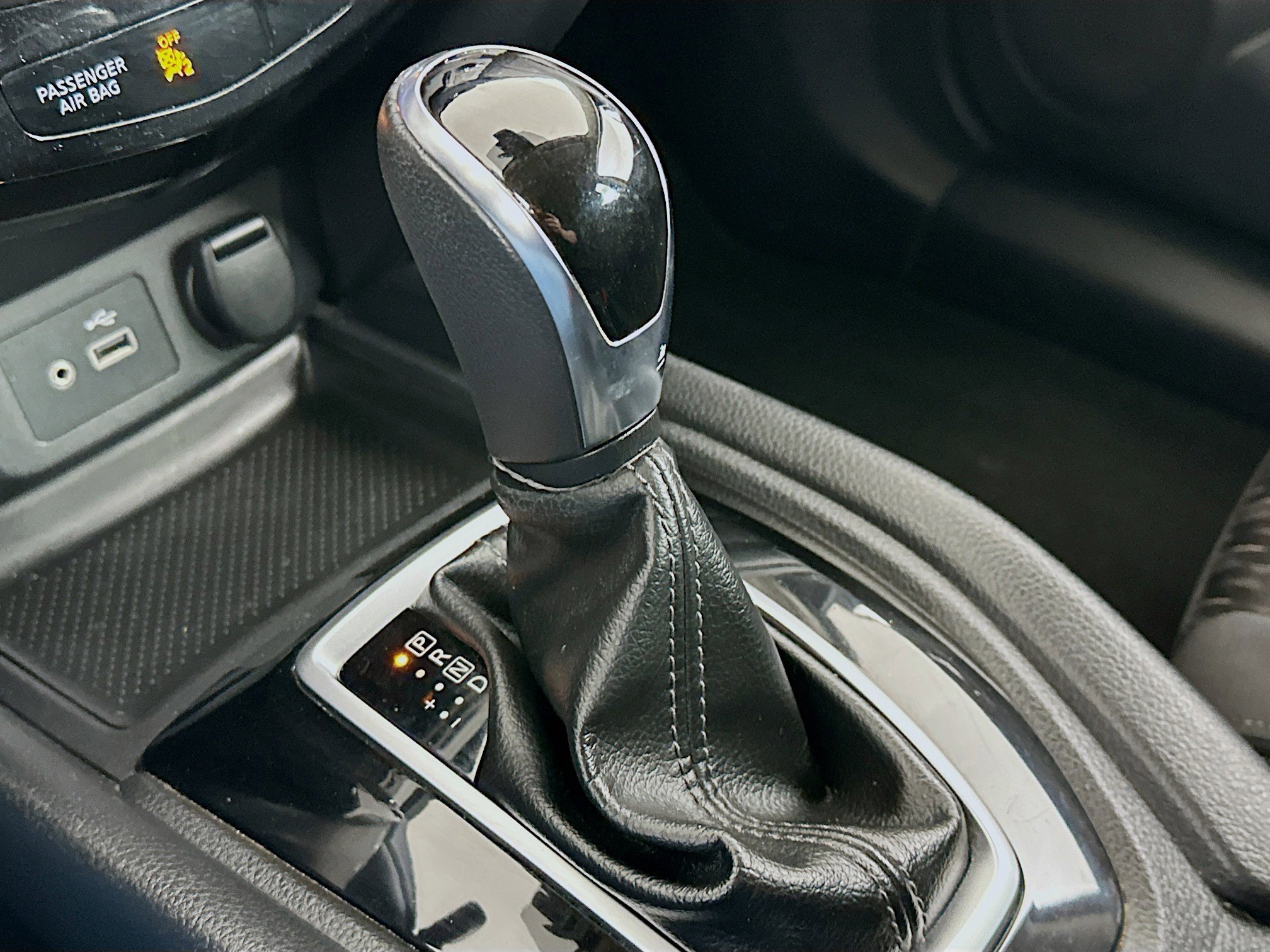 Used 2019 Nissan Rogue SV image 24