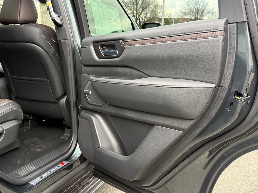 New 2026 Nissan Armada Platinum Reserve w/ Accent Package image 23