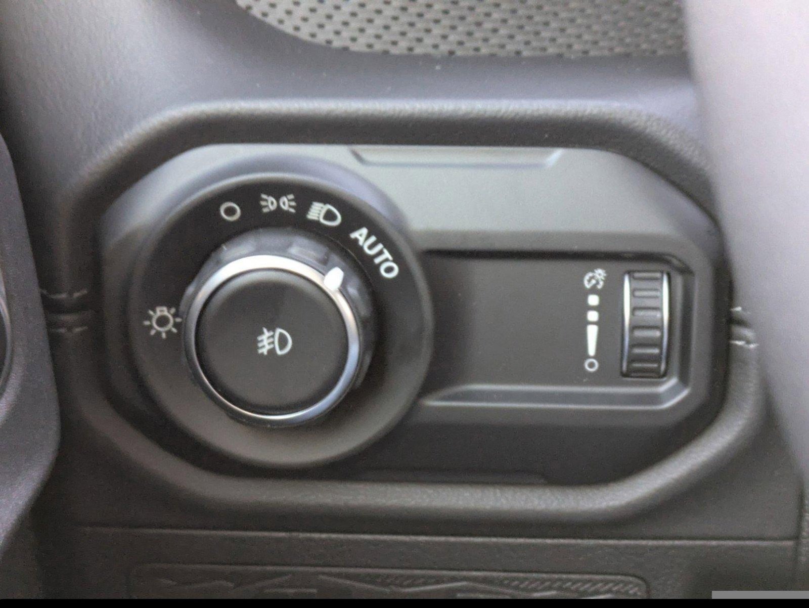 New 2025 Jeep Wrangler Unlimited Rubicon w/ Steel Bumper Group image 14