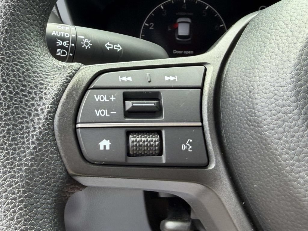 Used 2026 Honda HR-V LX image 22