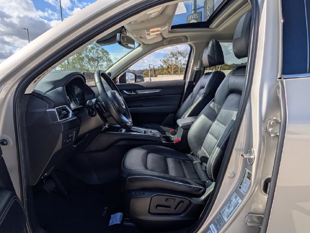 Used 2025 MAZDA CX-5 AWD 2.5 S w/ Premium Plus Pkg image 12