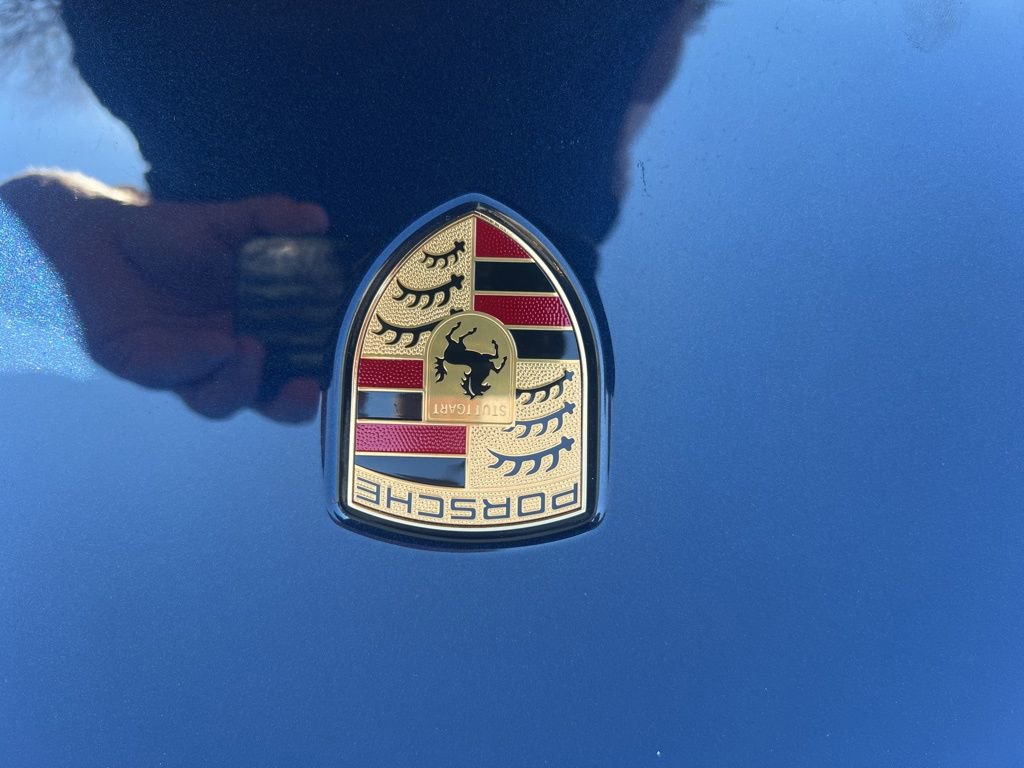 Used 2022 Porsche Macan Base image 31