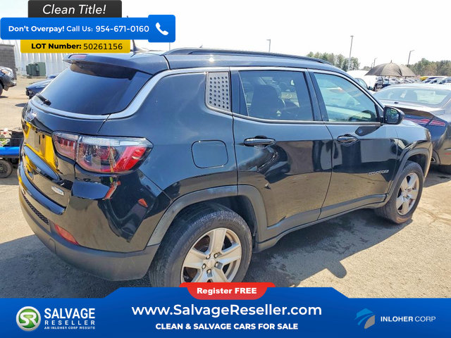 Used 2022 Jeep Compass Latitude w/ Sun and Sound Group AWD/4WD image 4
