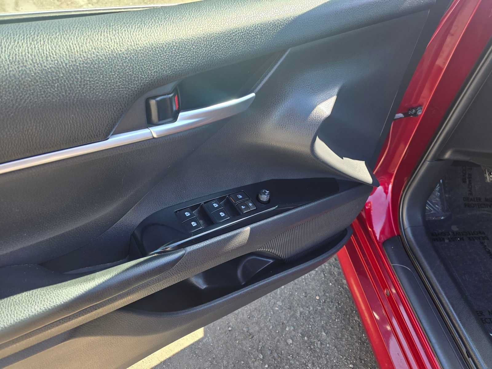 Used 2018 Toyota Camry LE FWD image 20