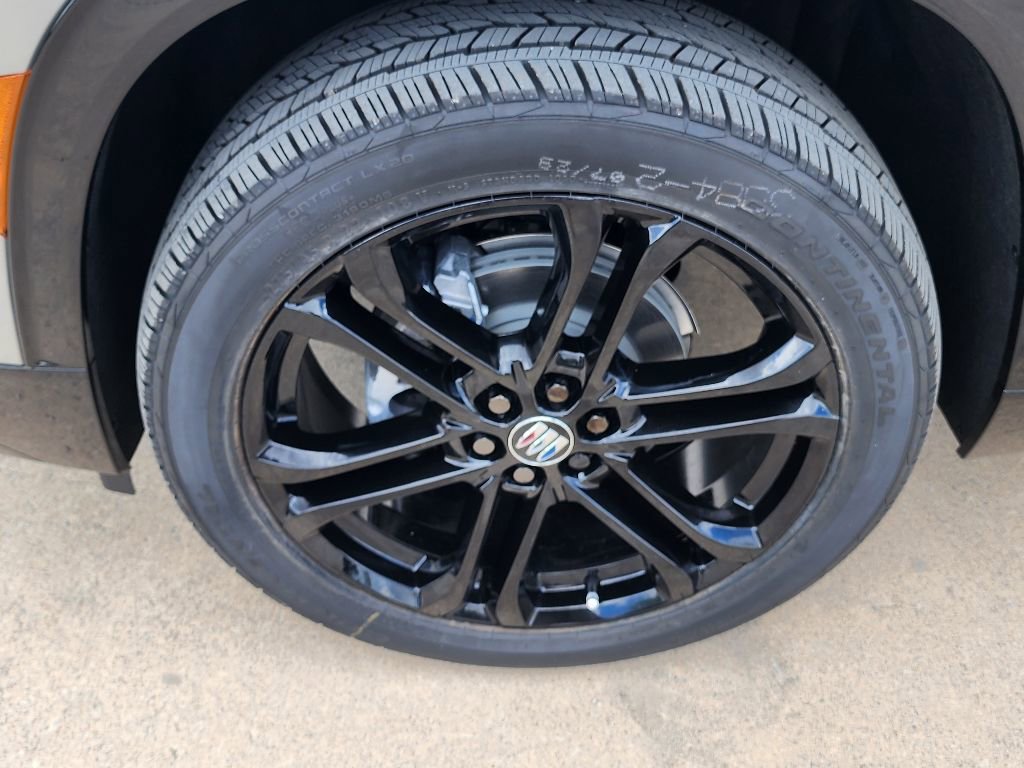 New 2026 Buick Enclave Sport Touring w/ Power Package FWD image 9