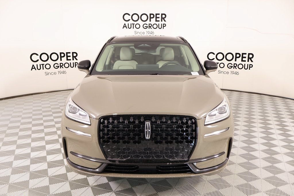 New 2026 Lincoln Corsair Reserve w/ Jet Appearance Package FWD image 10