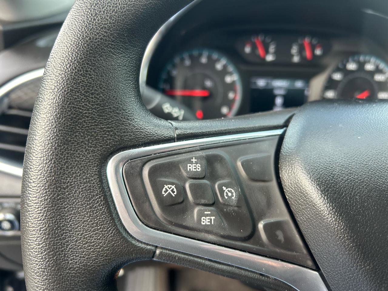 Used 2016 Chevrolet Malibu LT image 15