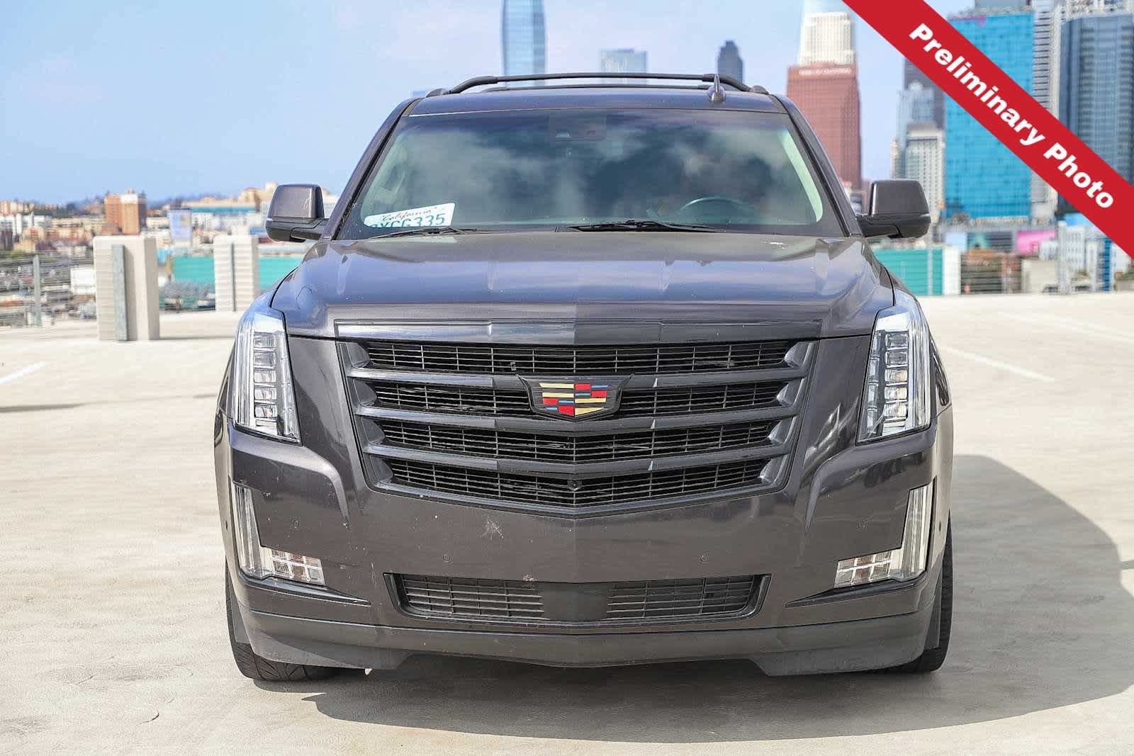 Used 2018 Cadillac Escalade Premium Luxury AWD/4WD image 2