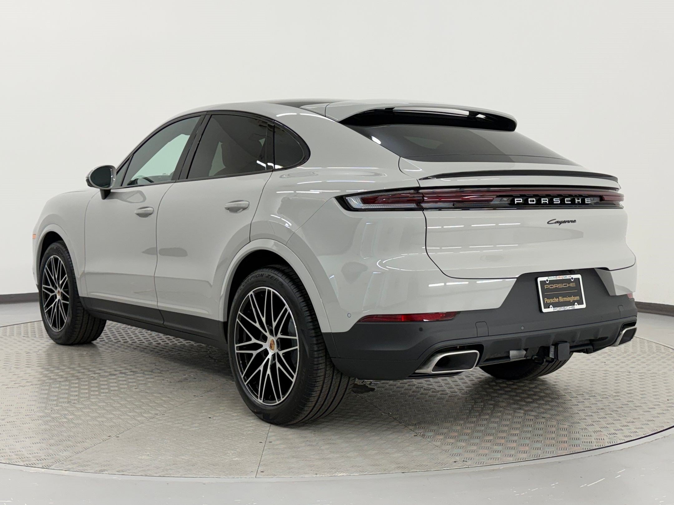 New 2026 Porsche Cayenne Coupe AWD/4WD image 3
