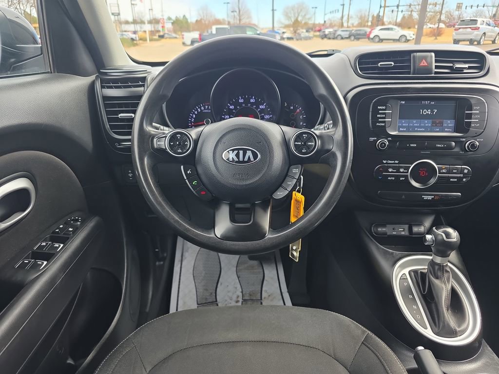 Used 2017 Kia Soul + FWD image 14