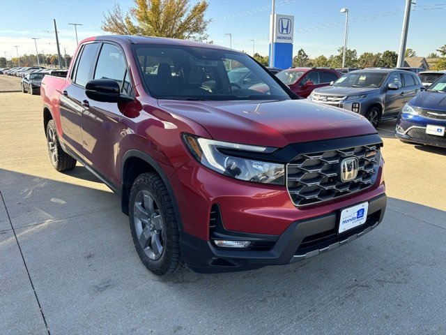 Certified 2025 Honda Ridgeline TrailSport image 3