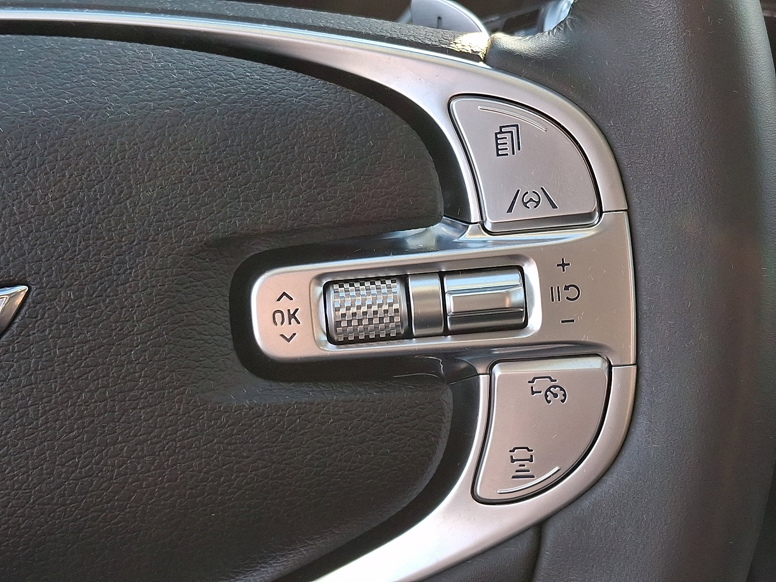 Certified 2024 Genesis GV80 2.5T w/ Advanced Package image 24