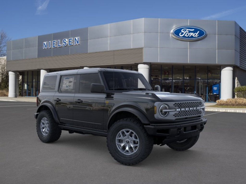 New 2025 Ford Bronco Badlands image 7