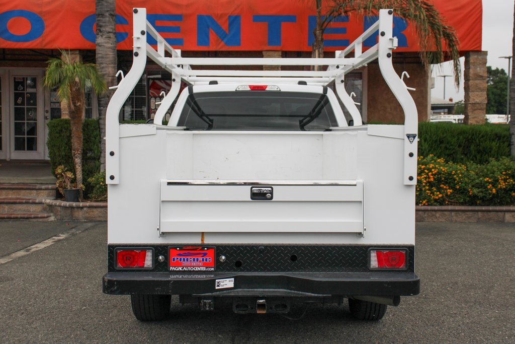 Used 2024 Ford F250 XL w/ XL Chrome Package image 8