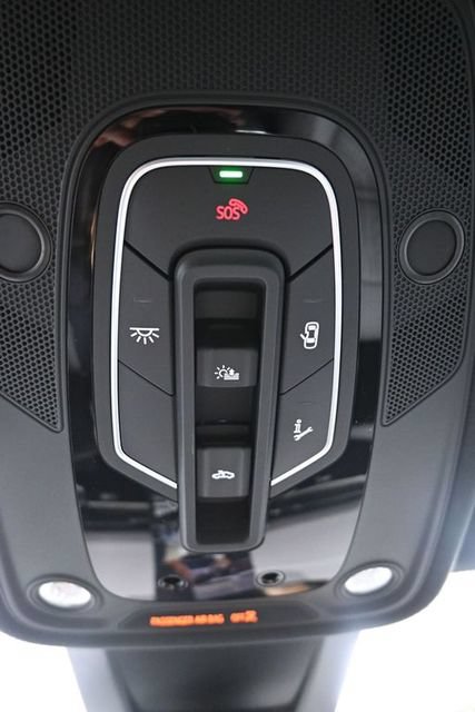 New 2026 Audi SQ8 Premium Plus AWD/4WD image 36