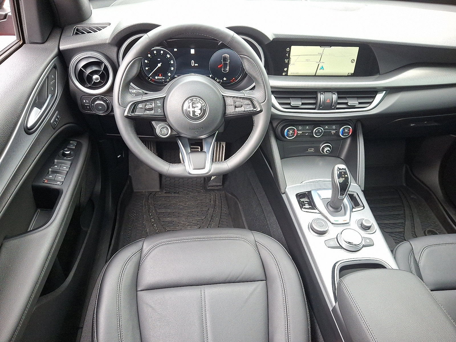 Used 2024 Alfa Romeo Stelvio Ti image 12