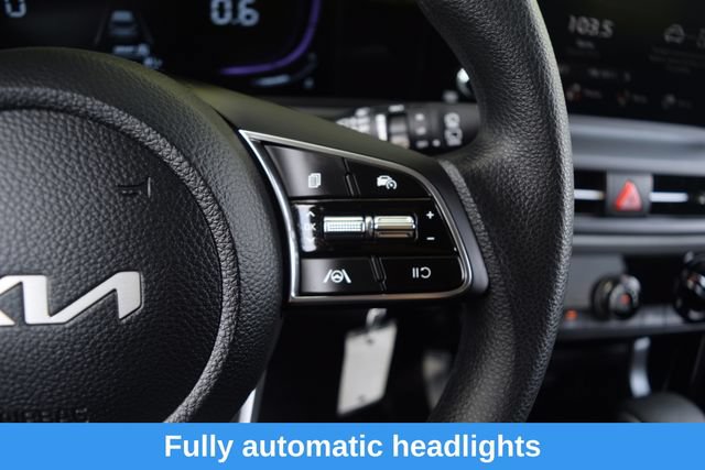 Used 2025 Kia Seltos LX AWD/4WD image 5