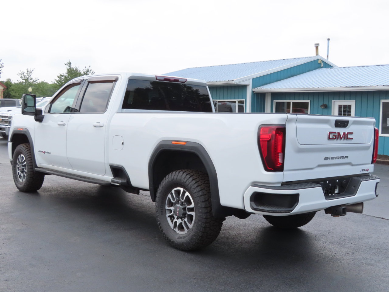 Used 2022 GMC Sierra 2500 AT4 w/ Gooseneck/5TH Wheel Package image 4