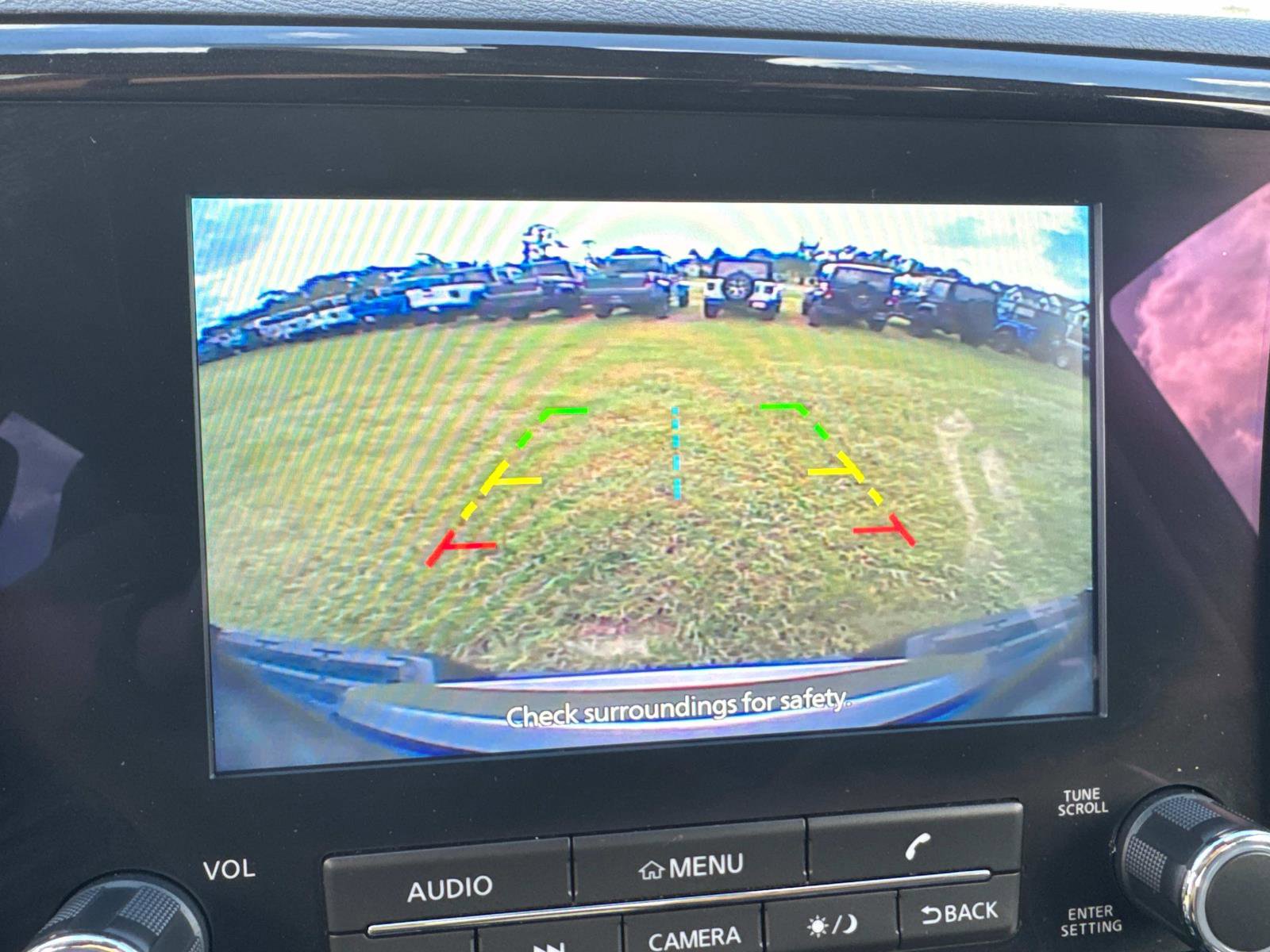 Used 2024 Nissan Frontier SV w/ Technology Package image 22