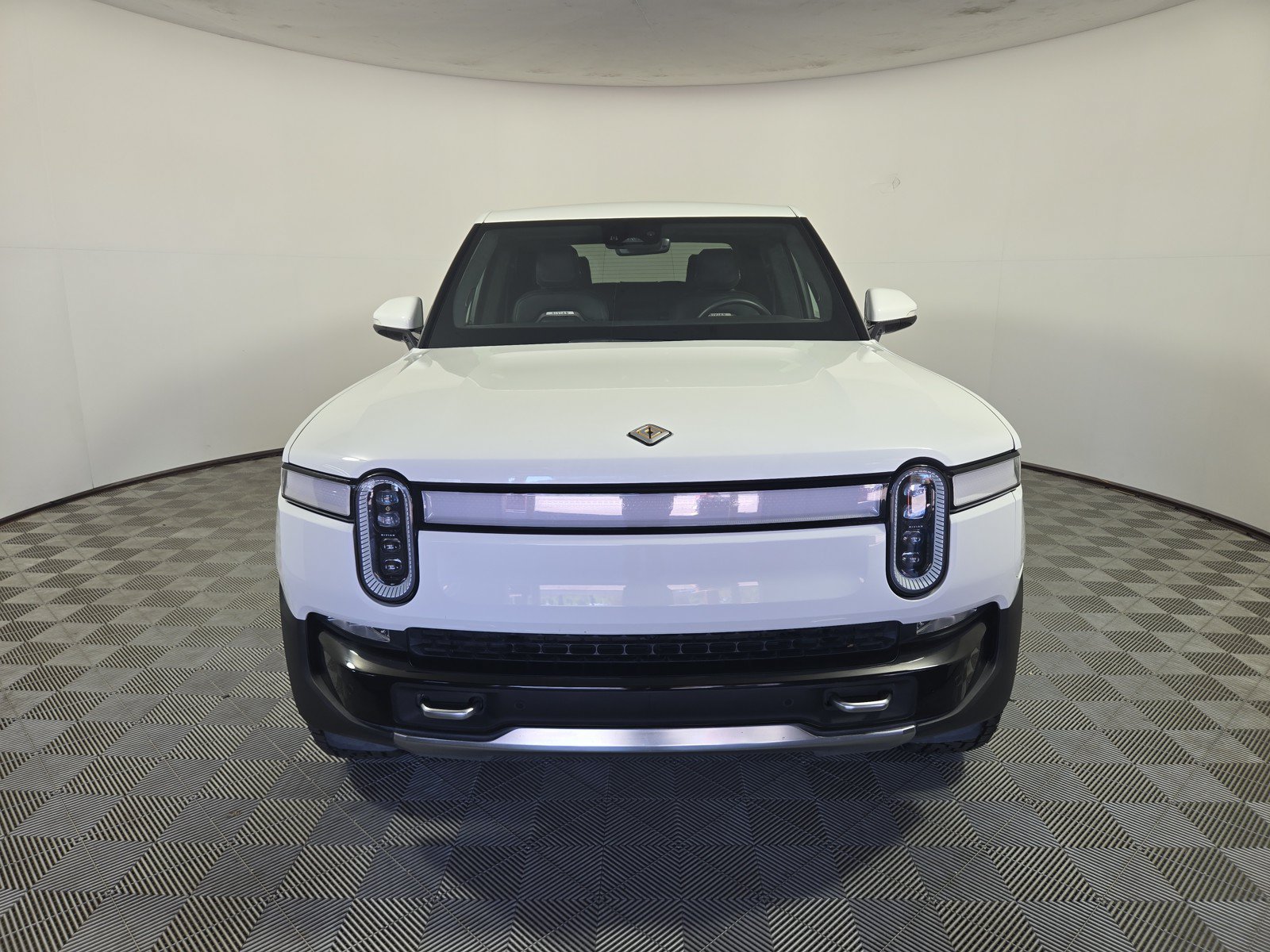 Used 2023 Rivian R1T Adventure AWD/4WD image 8