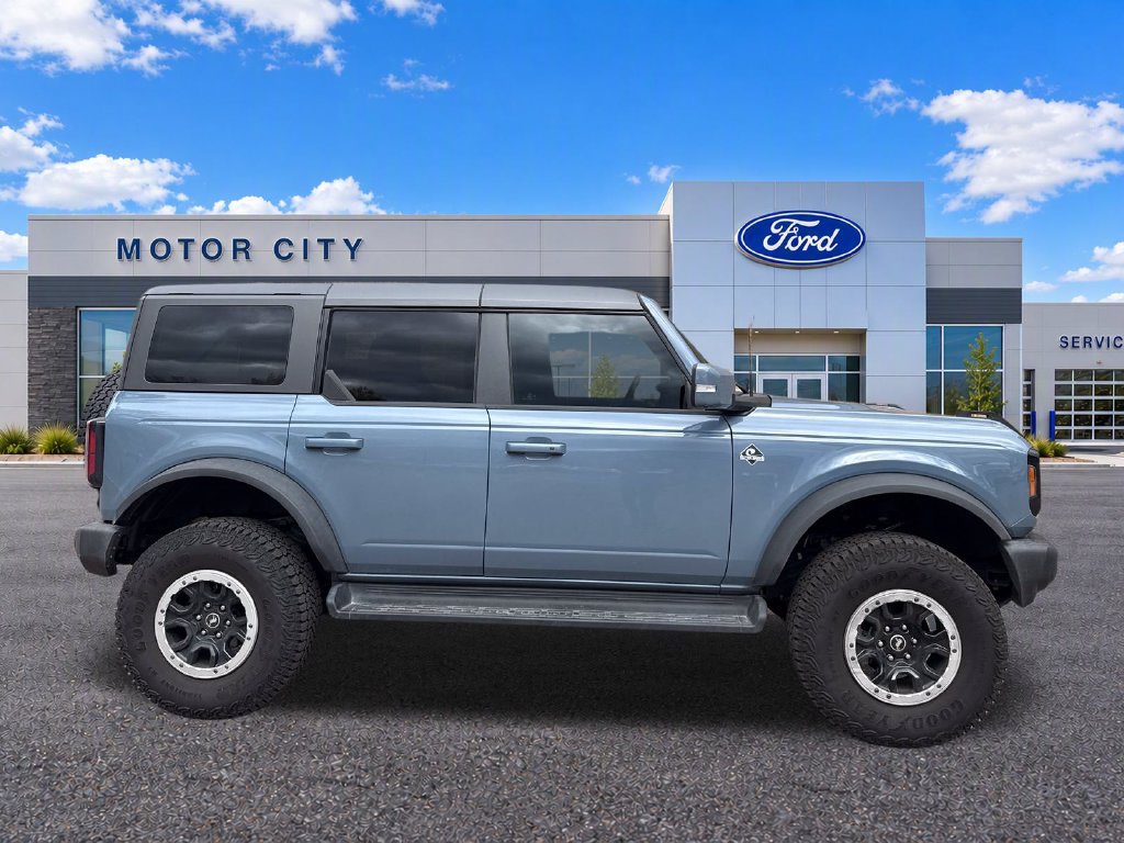 Used 2025 Ford Bronco Outer Banks w/ Sasquatch Package AWD/4WD image 9