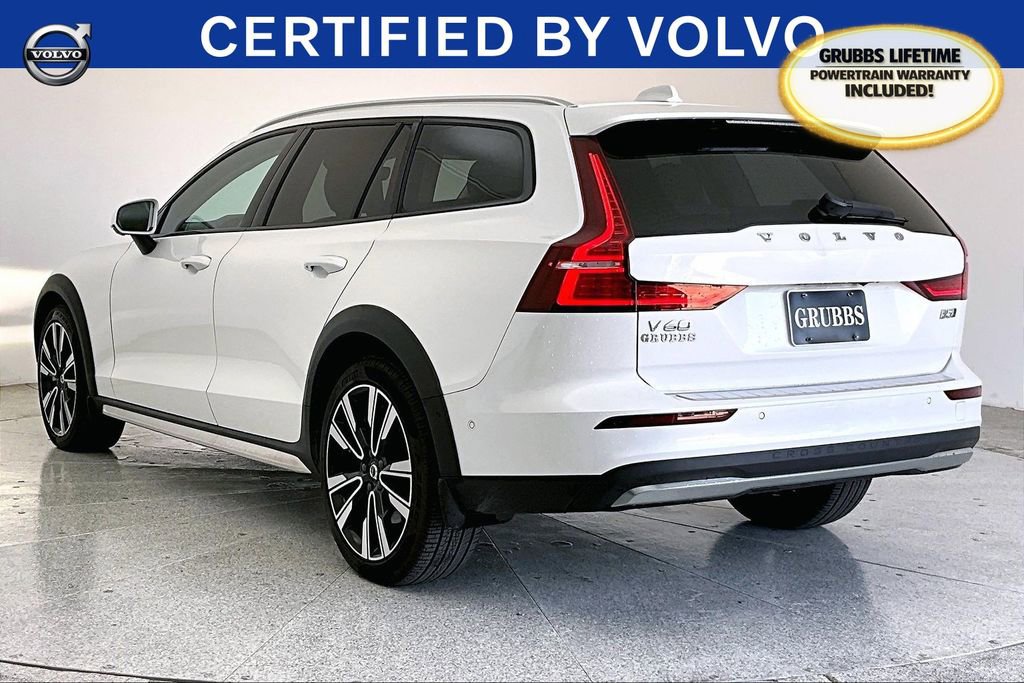 Used 2025 Volvo V60 B5 Cross Country Ultra w/ Protection Package Premier image 16