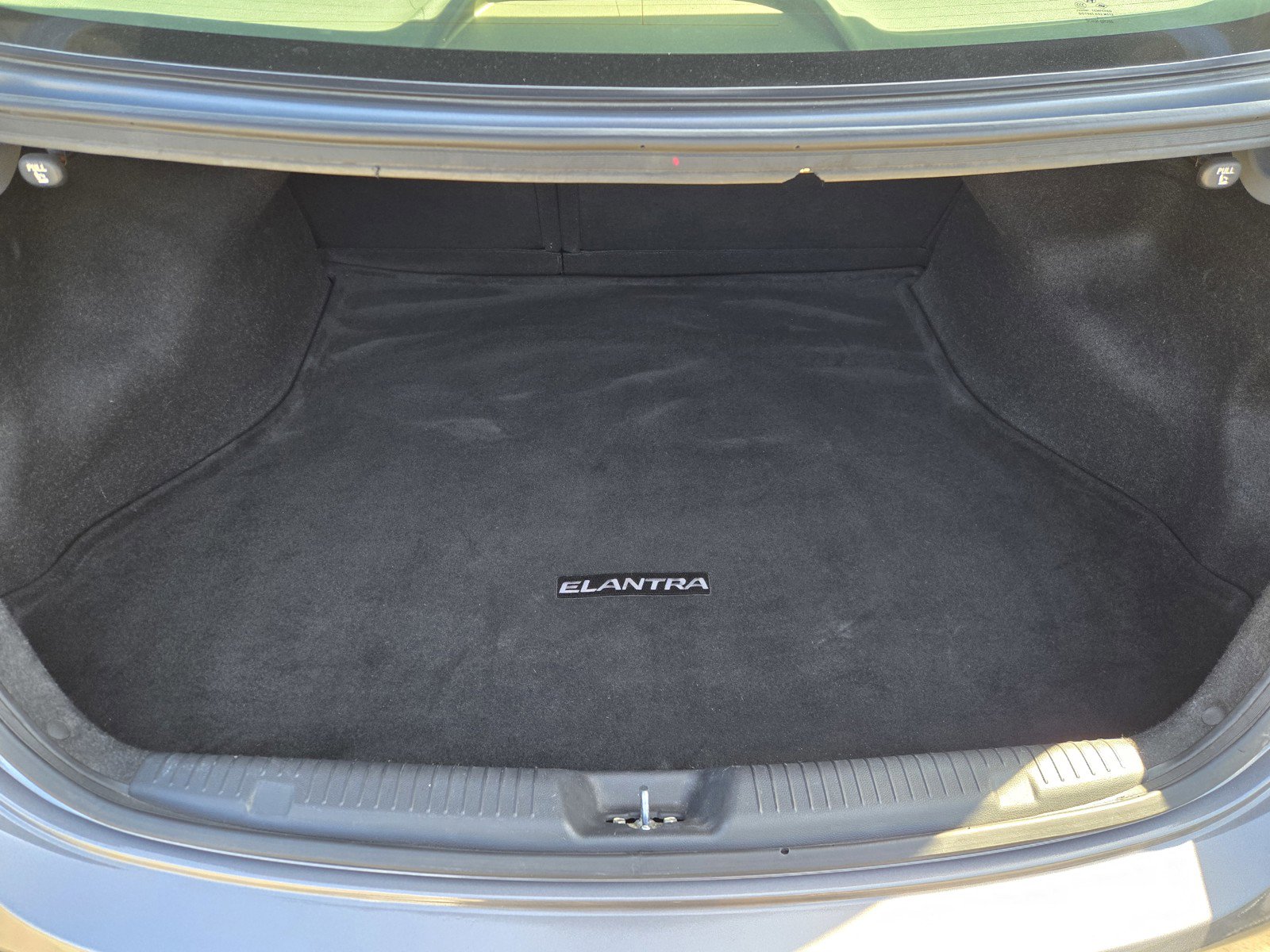 Used 2013 Hyundai Elantra Limited w/ Technology Pkg FWD image 27