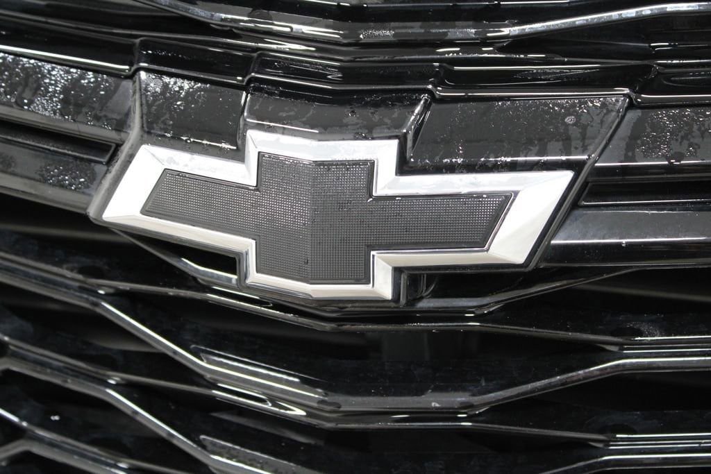 Used 2024 Chevrolet Equinox RS w/ RS Leather Package image 19