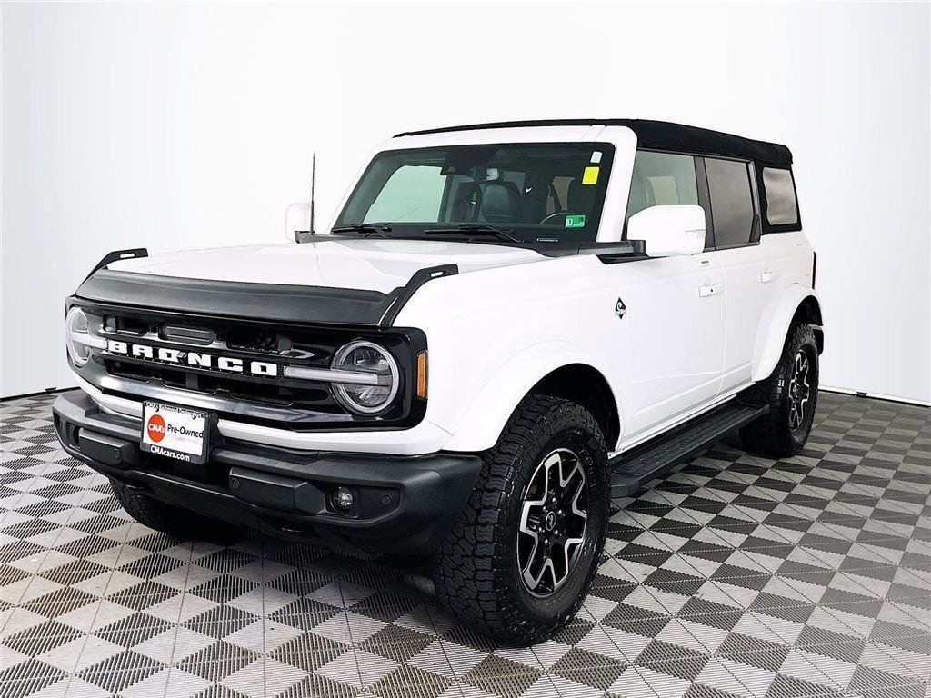 Used 2023 Ford Bronco Outer Banks image 3