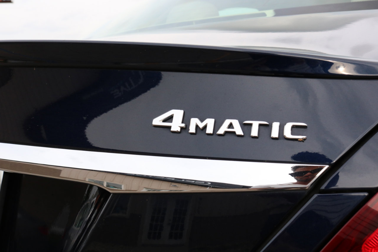 Used 2017 Mercedes-Benz C 300 4MATIC Sedan image 9