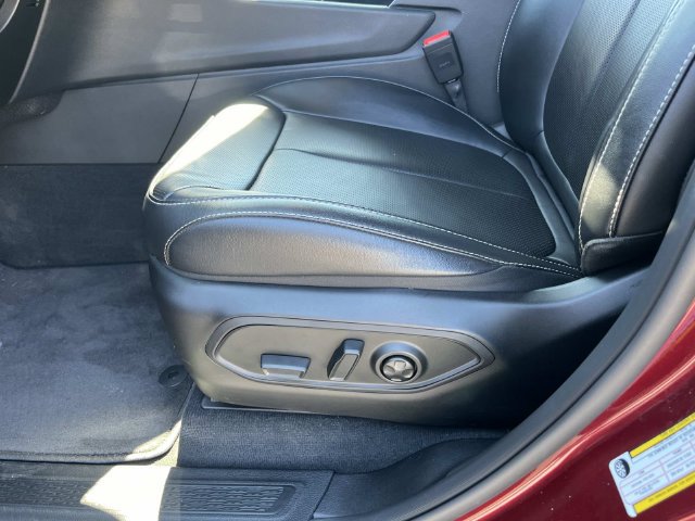 Certified 2025 Jeep Grand Cherokee Limited w/ Luxury Tech Group II RWD image 28