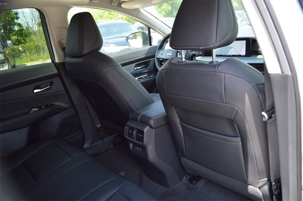 New 2025 Nissan Murano SL w/ Cargo Package image 17