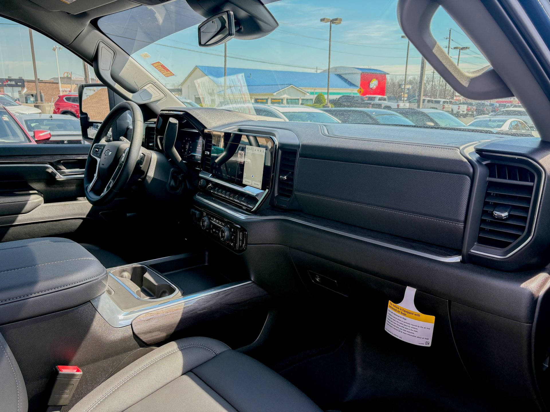 Used 2025 Chevrolet Silverado 2500 LTZ w/ LTZ Plus Package image 23