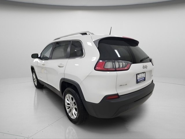 Used 2019 Jeep Cherokee Latitude w/ Cold Weather Group image 9