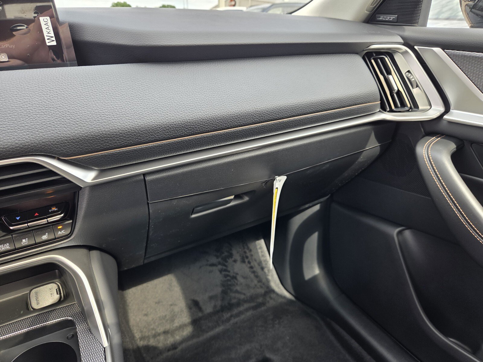 New 2026 MAZDA CX-90 Plug-In Hybrid w/Premium Sport AWD/4WD image 28