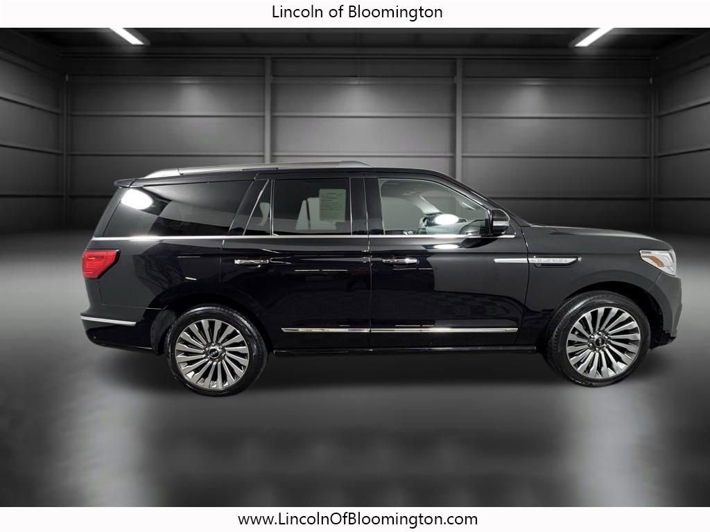 Used 2019 Lincoln Navigator Reserve AWD/4WD image 7