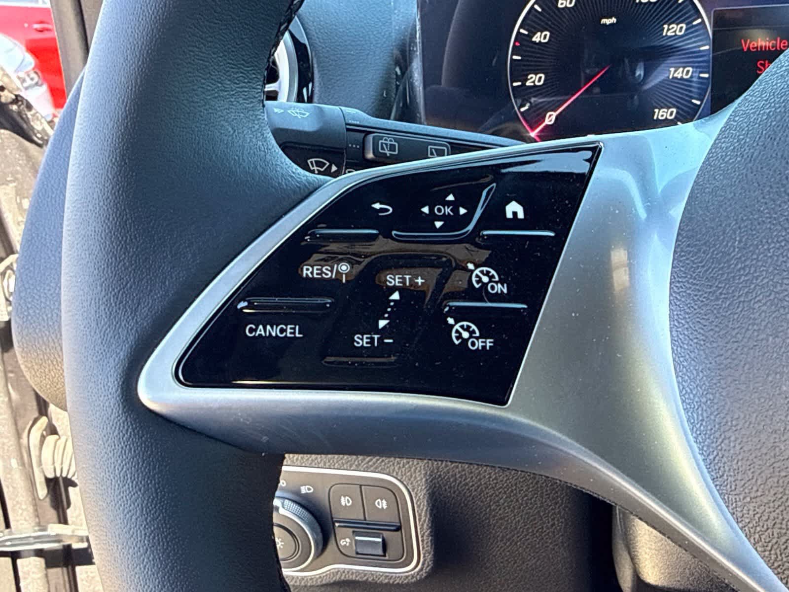 New 2026 Mercedes-Benz GLB 250 4MATIC image 23