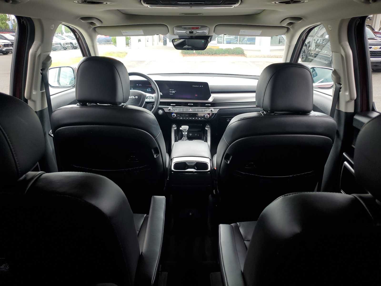 Used 2024 Kia Telluride S w/ S Sunroof Package FWD image 27