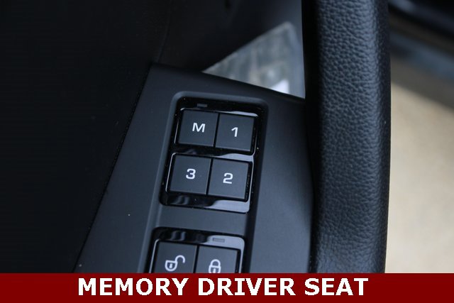 Used 2018 Jaguar F-PACE Prestige image 15