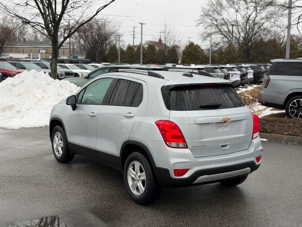 Used 2022 Chevrolet Trax LT w/ LT Convenience Package image 7