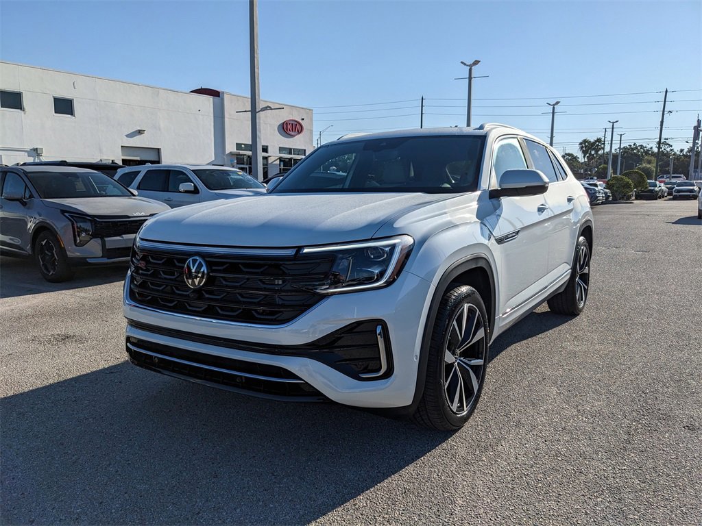 New 2026 Volkswagen Atlas Cross Sport SEL Premium R-Line image 4