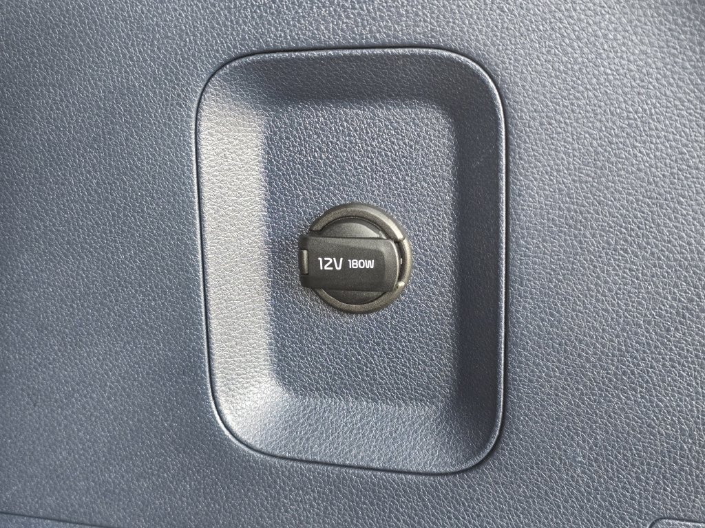 Certified 2025 Kia Carnival EX FWD image 14
