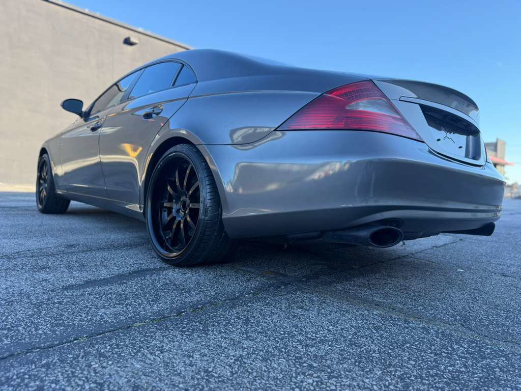 Used 2007 Mercedes-Benz CLS 550 CLS 550 4dr Sedan image 16