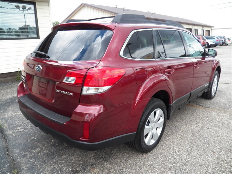 Used 2012 Subaru Outback 2.5i Premium AWD/4WD image 4
