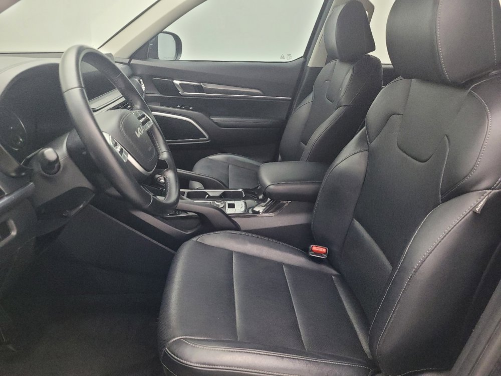 Used 2022 Kia Telluride LX image 17
