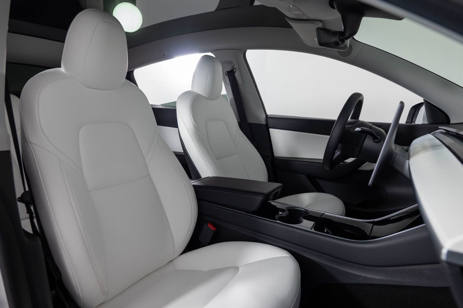 Used 2021 Tesla Model Y Long Range image 30