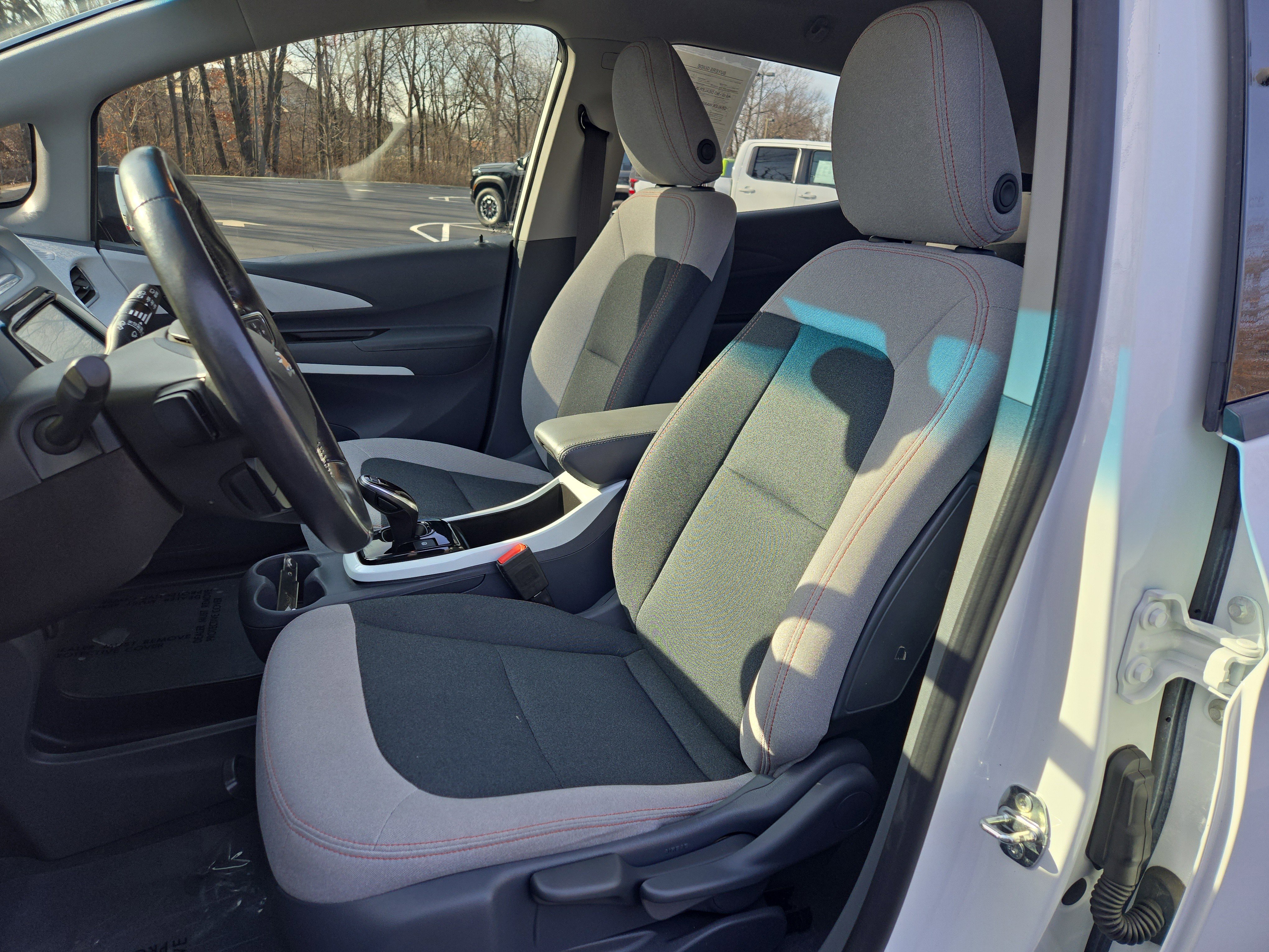 Used 2021 Chevrolet Bolt LT image 12