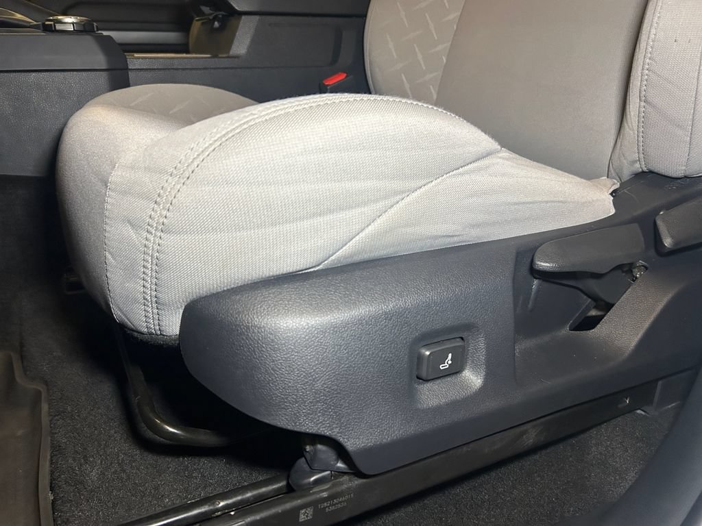 Certified 2025 Toyota Tacoma SR5 AWD/4WD image 20