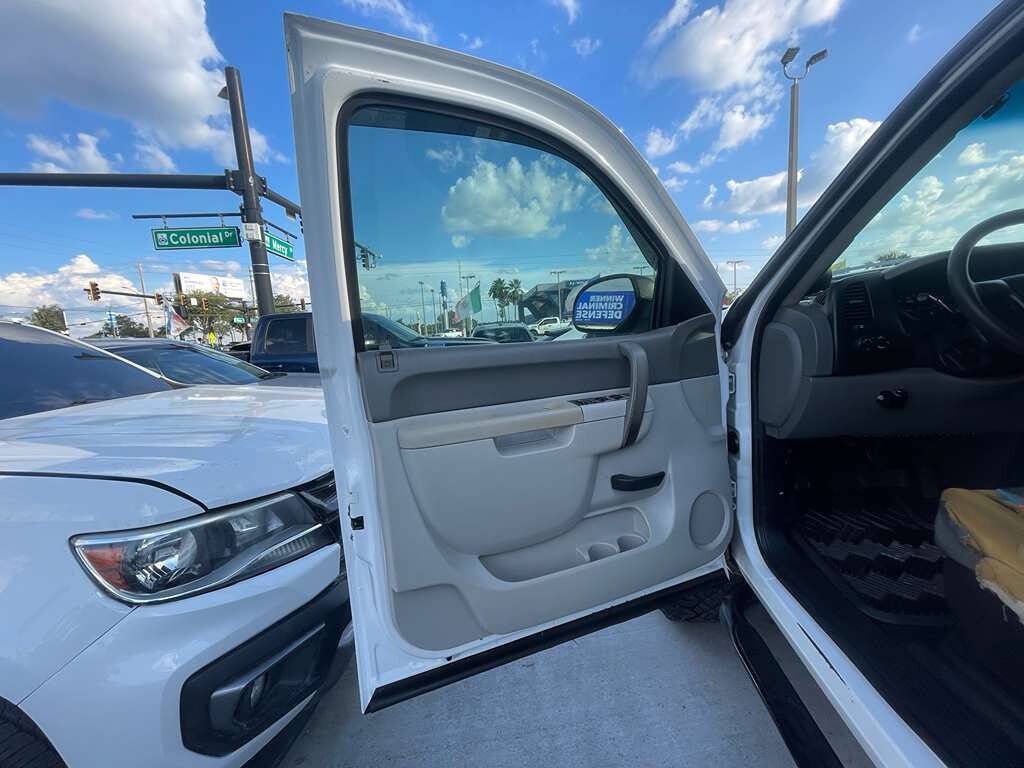 Used 2011 Chevrolet Silverado 1500 W/T w/ LS Package RWD image 9